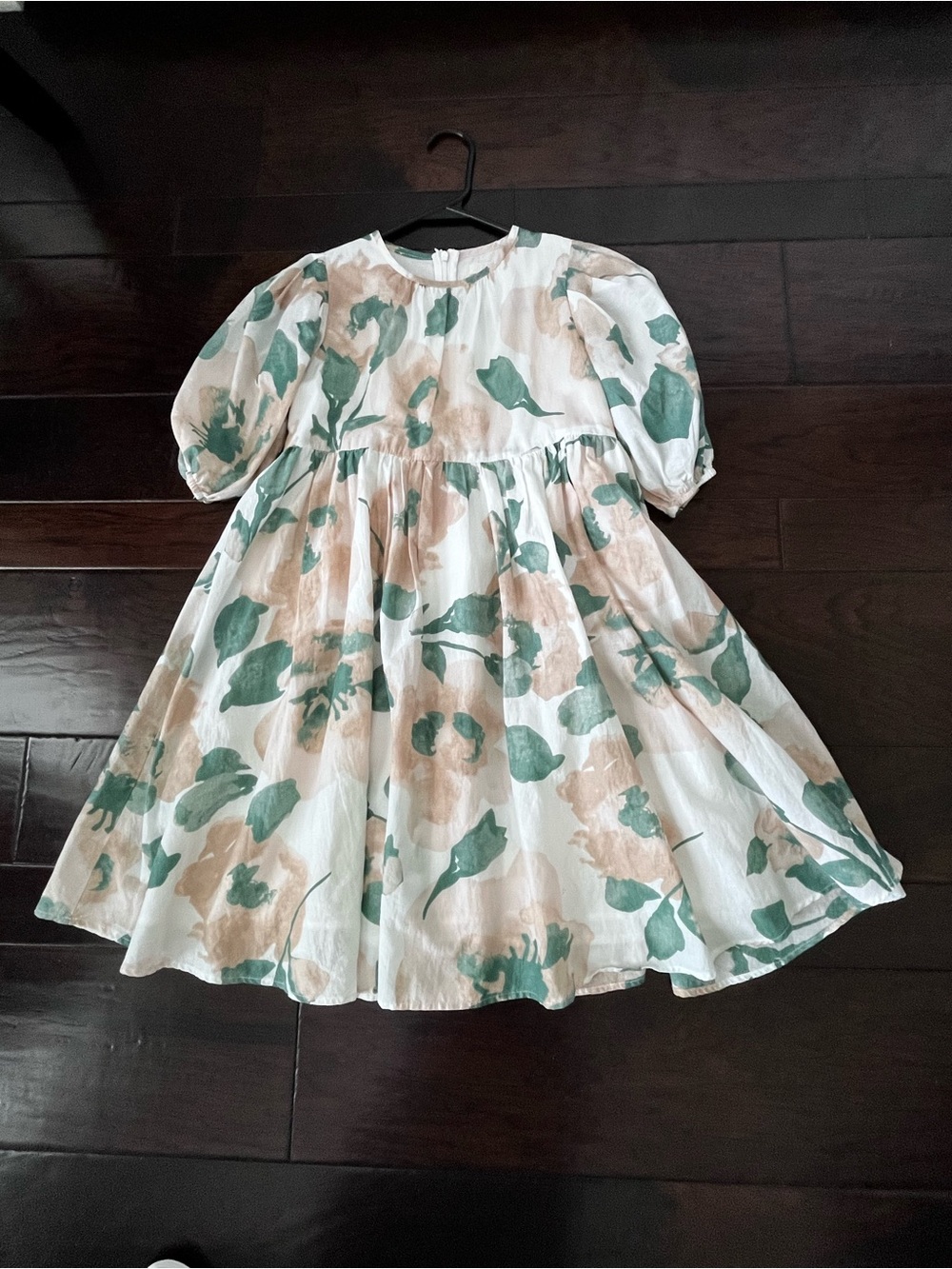 LILOU Girls Off-White Floral Puff-Sleeve Dress - Green & Beige Print; Size 9